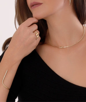 Choker Nó Aro Rígido Banhada a Ouro 18K