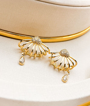 Brinco Ear Hook Banhado a Ouro 18K.