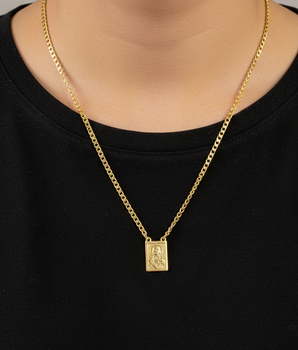 ESCAPULÁRIO PROTEÇÃO E FÉ BANHADO A OURO 18K.