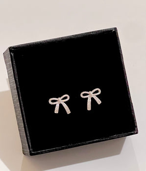 BRINCO LAÇO CRAVEJADO PRATA 925